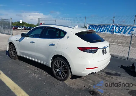 2022 Maserati Levante Gt из США, поврежденный, VIN ZN661XUA1NX394673